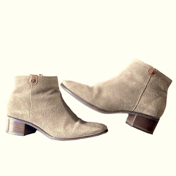 Womens’ Wirth Suede Ankle Booties Size EU39/US9 - Picture 3 of 6